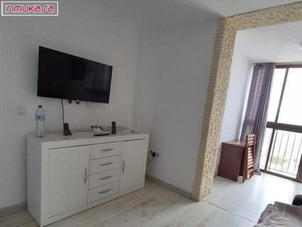 Venta de piso en Barrio Cabo Cervera, Torrevieja
thumbnail 2