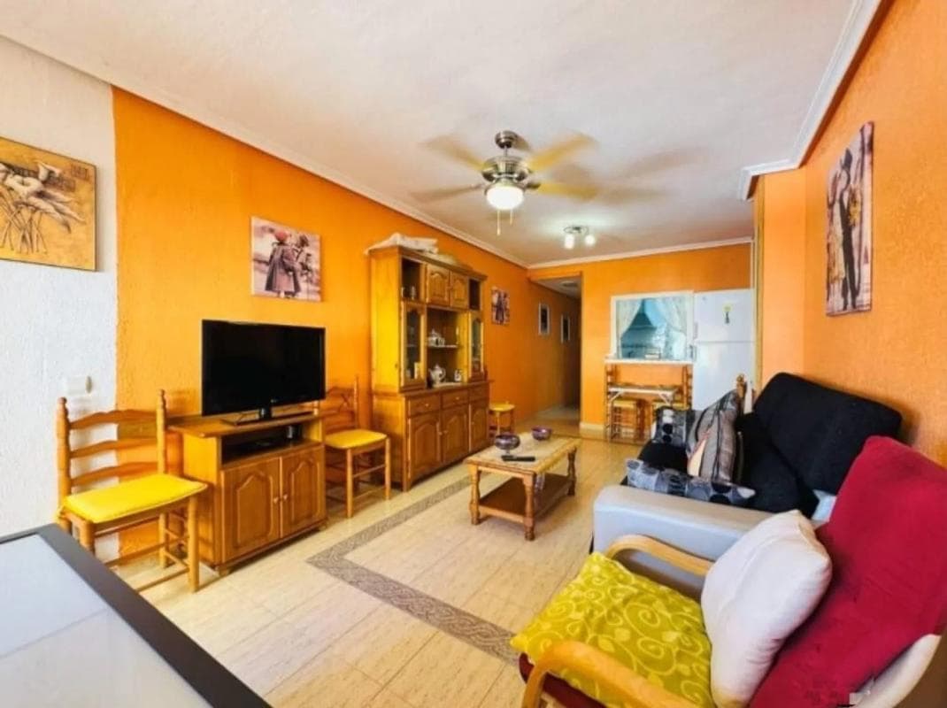 Venta de piso en Barrio Gaspar Perrelló, Torrevieja
photo 4