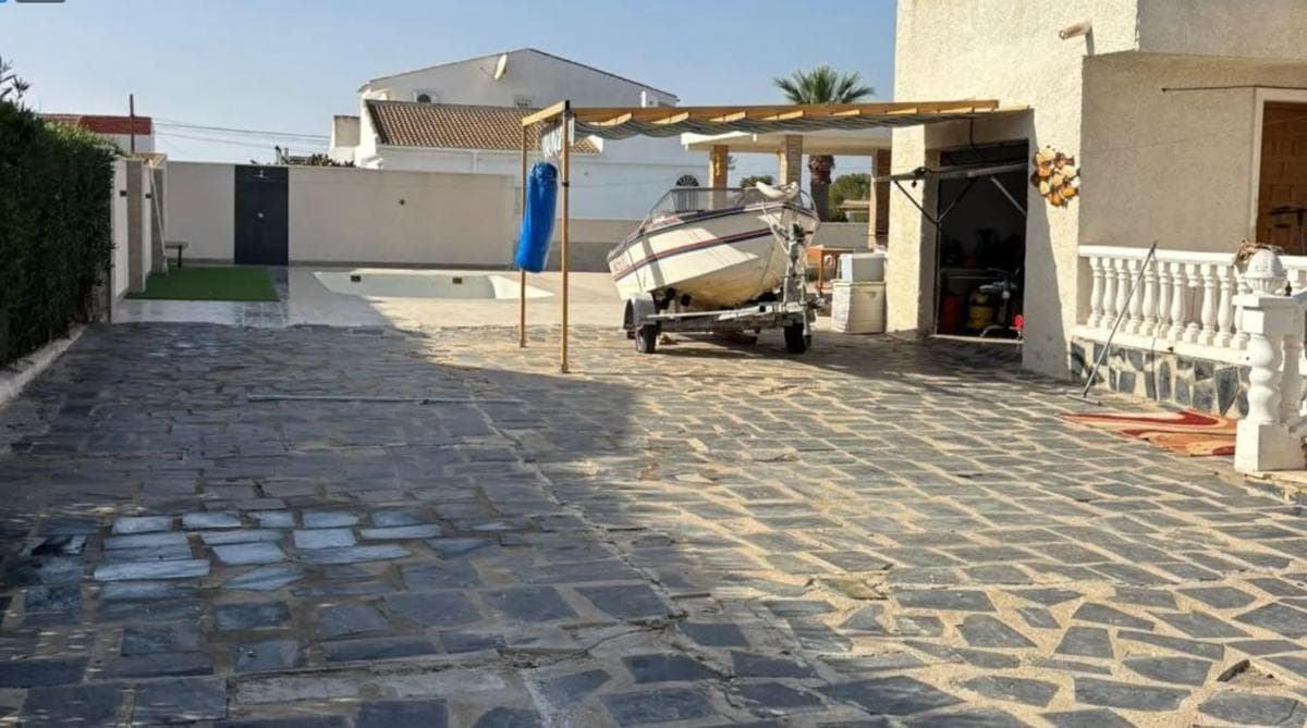 Venta de chalet independiente en Barrio La Siesta - El Salado - Torreta, Torrevieja
photo 5