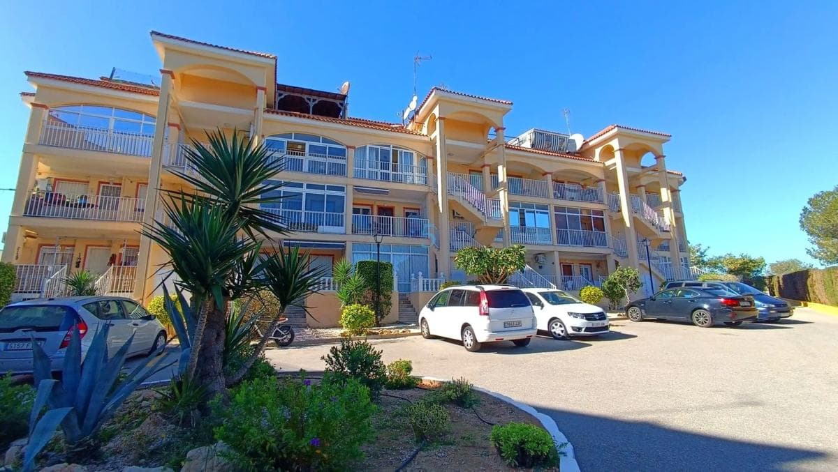 Venta de piso en Barrio La Siesta - El Salado - Torreta, Torrevieja
photo 2