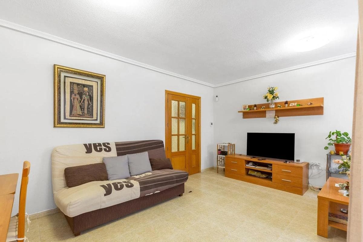Sale of apartment in Calle Apolo, 82, Torrevieja
photo 3
