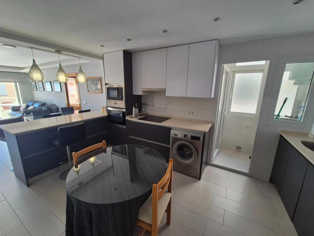 Sale of apartment in Calle Navegantes, 4, Torrevieja
photo 3