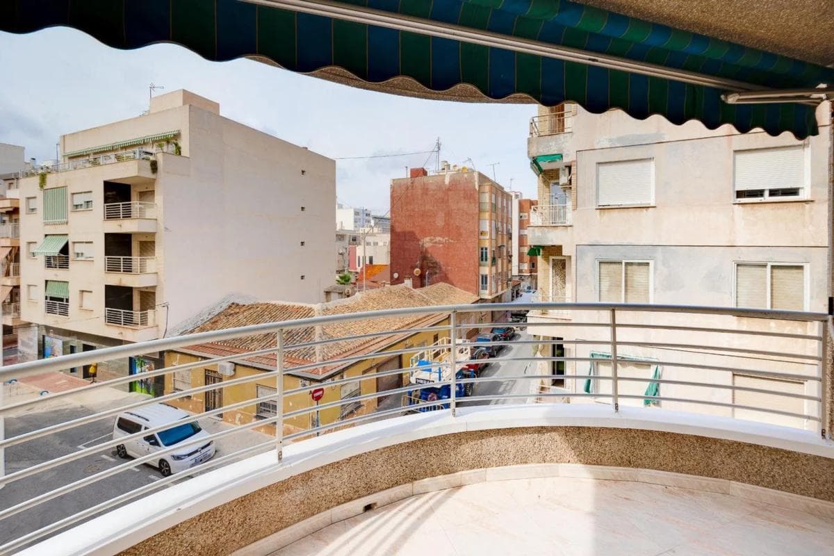 Sale of apartment in Calle Gumersindo, Torrevieja
photo 4