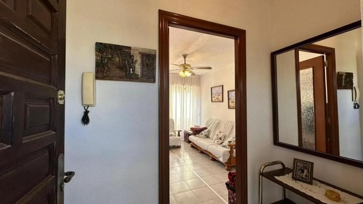 Sale of apartment in Calle San Pascual, Torrevieja
photo 2