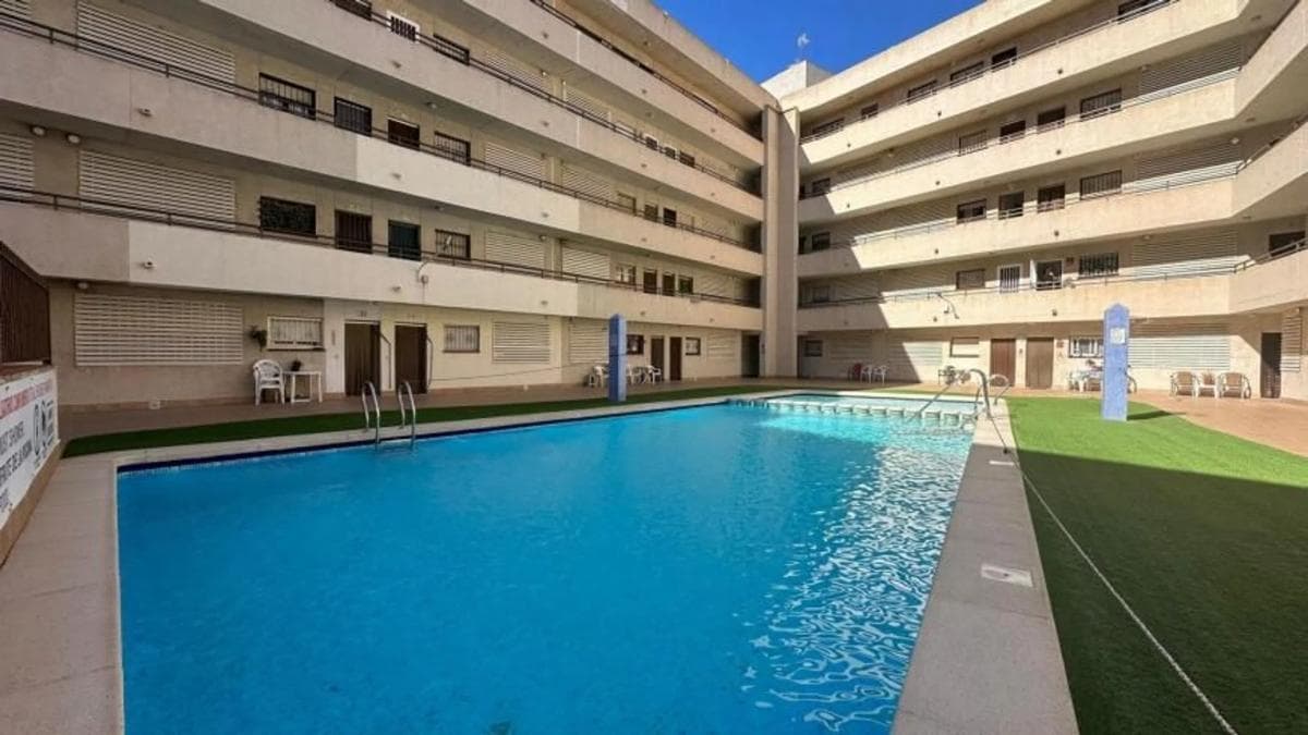 Sale of apartment in Calle San Pascual, Torrevieja
photo 4