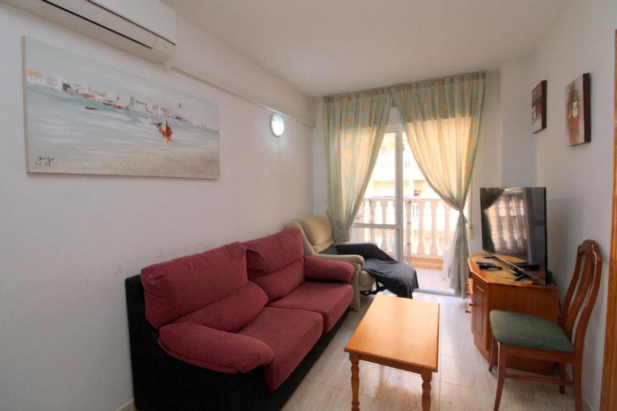 Venta de piso en Barrio Antonio Machado, Torrevieja
photo 5