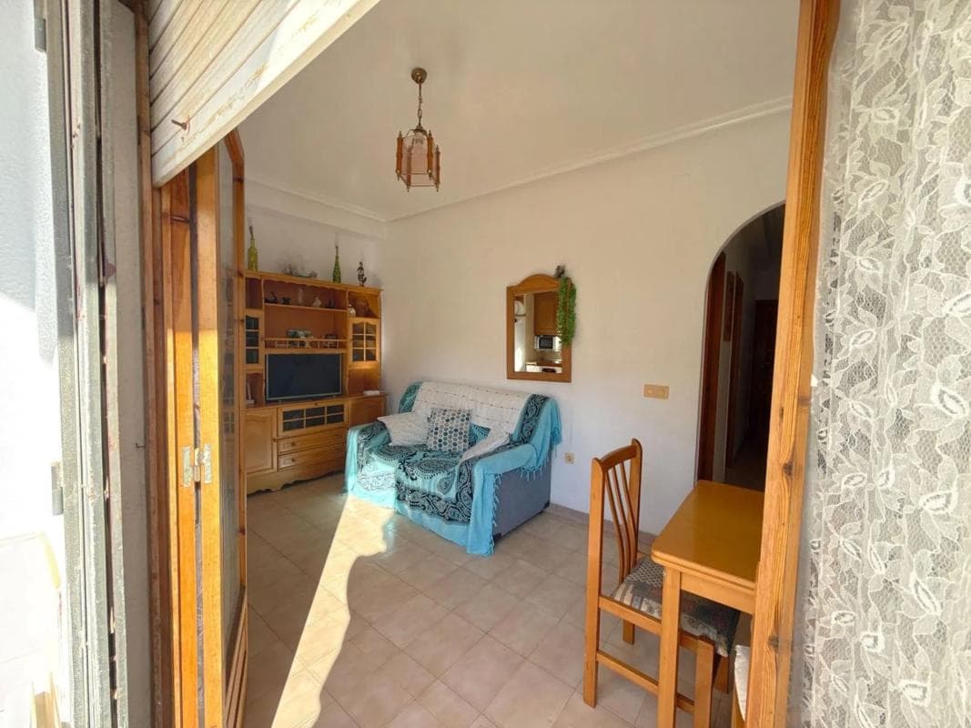 Sale of apartment in Calle Caballito de Mar, Torrevieja
photo 3