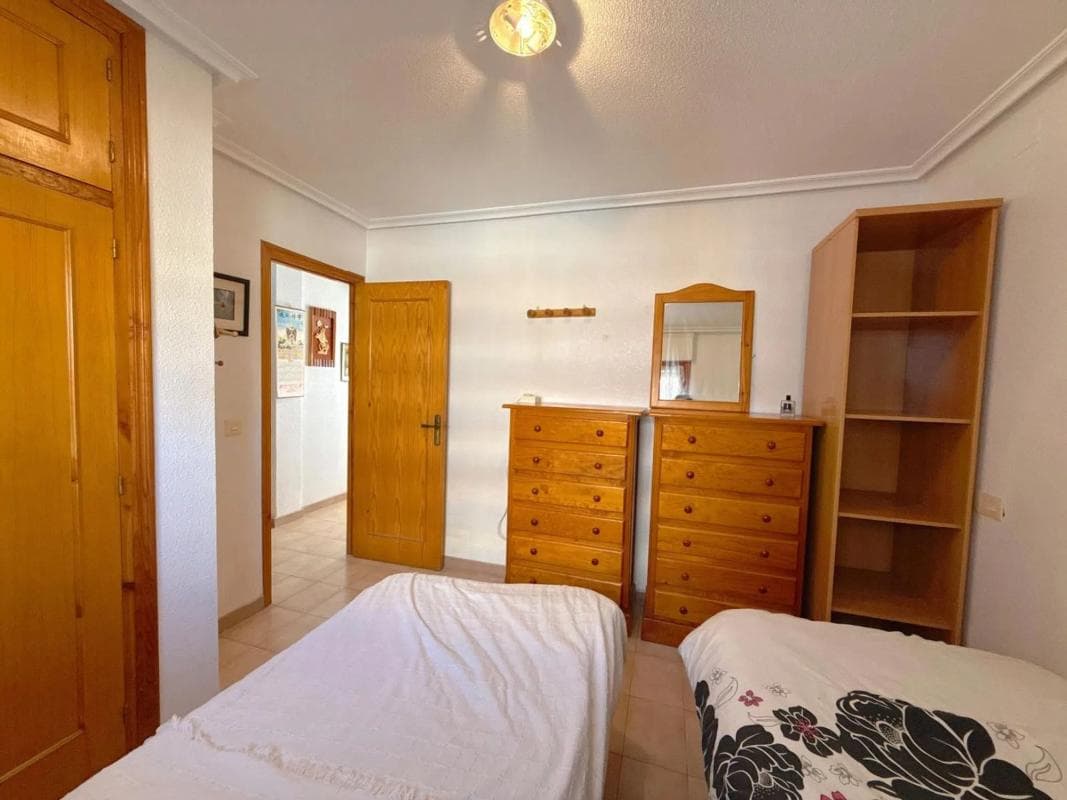 Sale of apartment in Calle Caballito de Mar, Torrevieja
photo 4