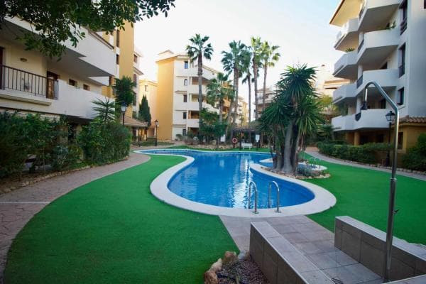 Venta de piso en Calle Marejadilla, Torrevieja
thumbnail 1