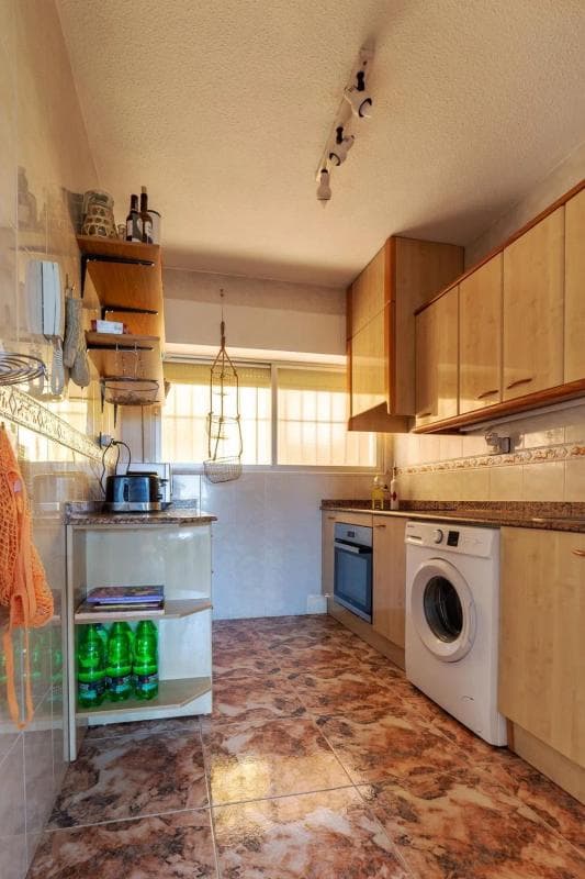 Sale of apartment in Calle Pleamar, 9, Torrevieja
photo 3