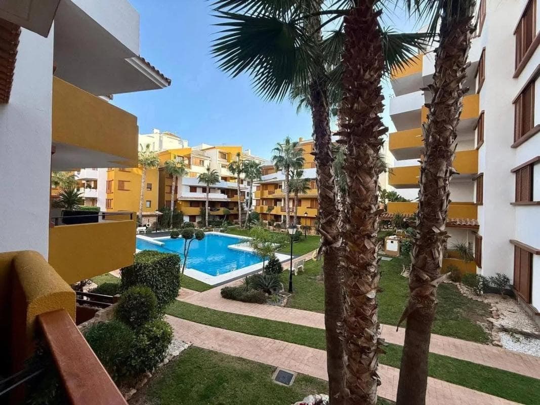 Sale of apartment in punta prima, Torrevieja
photo 2