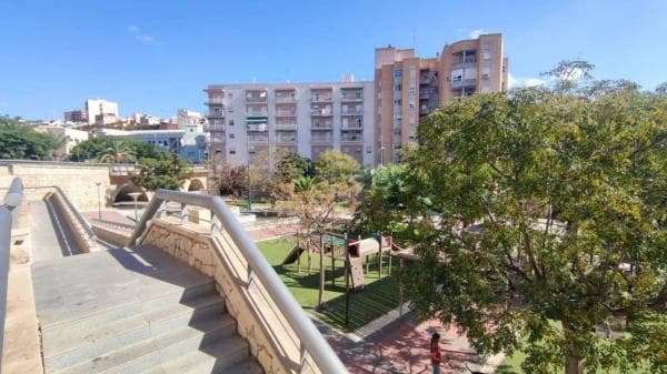 Chalet adosado en venta en Crevillente , Crevillente thumbnail 2