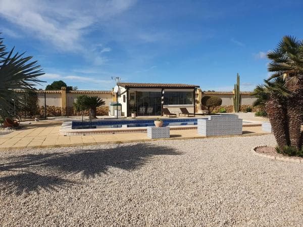 Chalet independiente en venta en Crevillente, Crevillente
thumbnail 2