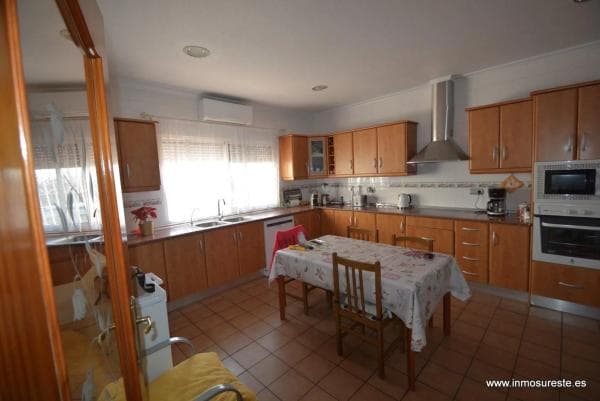 Chalet independiente en venta en Crevillente, Crevillente
thumbnail 1
