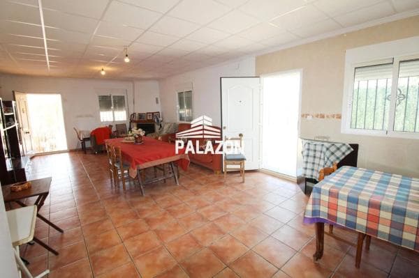 Chalet independiente en venta en Crevillente, Crevillente
thumbnail 2