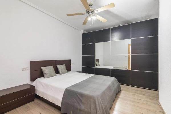 Venta de piso en Barrio Altabix, Elche / Elx
thumbnail 1