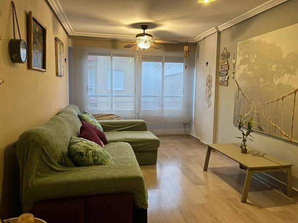 Venta de piso en Calle Concepción Arenal, Elche / Elx
thumbnail 1