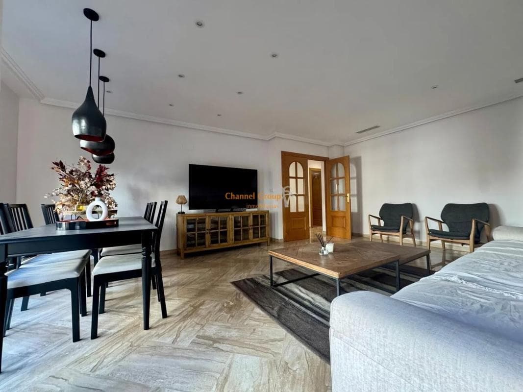 Venta de piso en Barrio Centro, Elche / Elx
photo 3