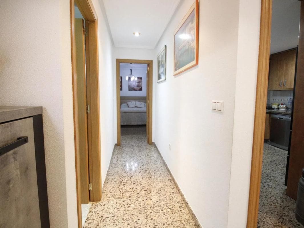 Venta de piso en Barrio San Crispín, Elche / Elx
photo 4