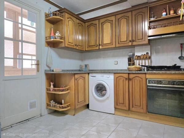 Venta de piso en Barrio Los Magros-Casablanca, Elche / Elx
thumbnail 2