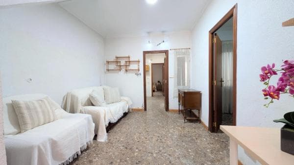 Venta de piso en Barrio Carrús Este, Elche / Elx
photo 1