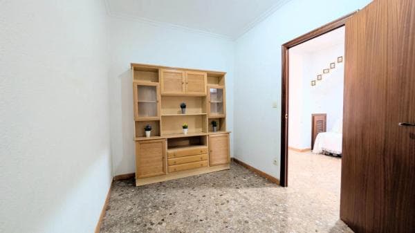 Venta de piso en Barrio Carrús Este, Elche / Elx
thumbnail 1