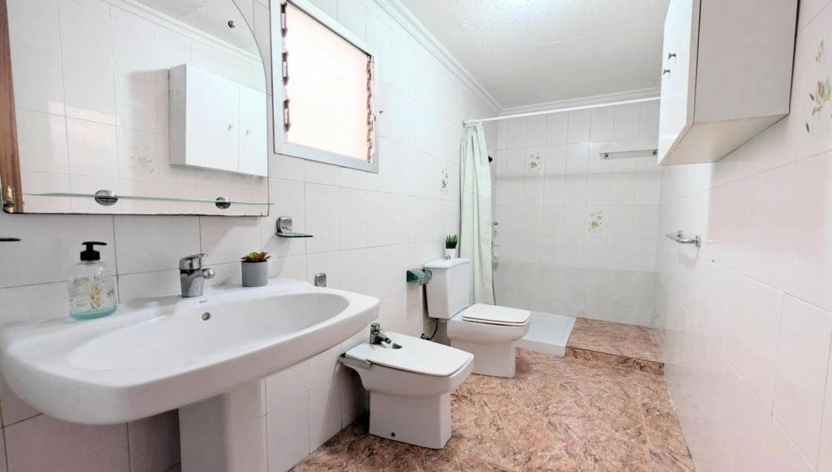 Venta de piso en Barrio Carrús Este, Elche / Elx
photo 5
