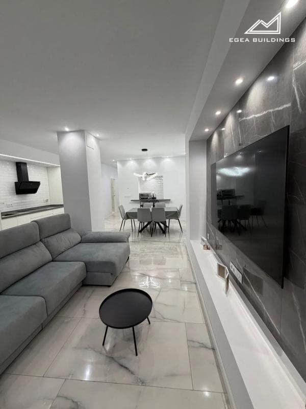 Venta de piso en Barrio San Crispín, Elche / Elx
photo 2
