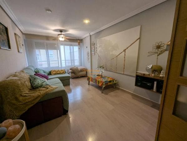 Venta de piso en Barrio Plaza Crevillente-Juzgados, Elche / Elx
photo 1