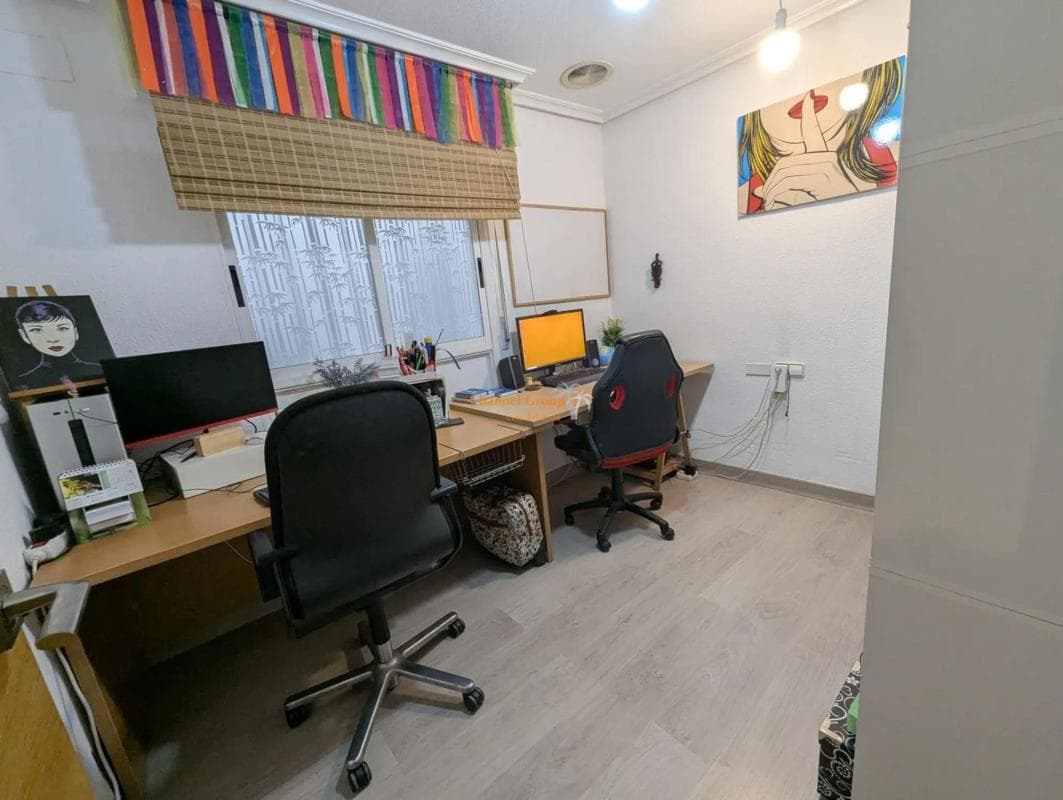 Venta de piso en Barrio Plaza Crevillente-Juzgados, Elche / Elx
photo 5
