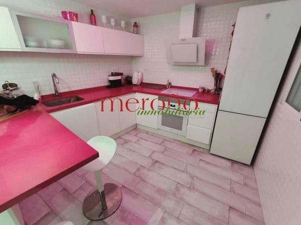 Venta de piso en Barrio Portes Encarnades-Torreta-Portalada, Elche / Elx
thumbnail 2
