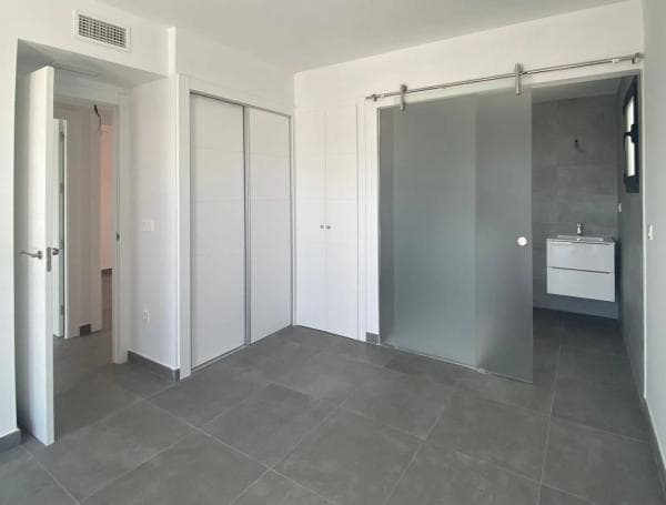 Chalet adosado en venta en Calle Malta, 28 , Gran Alacant thumbnail 1