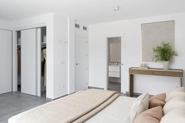 Chalet adosado en venta en Calle Malta, 28 , Gran Alacant thumbnail 1