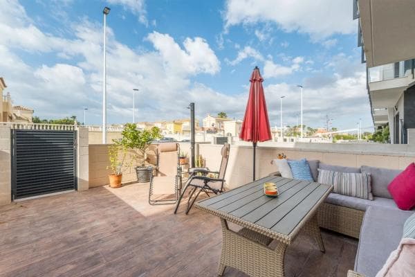 Chalet adosado en venta en Calle de Xipre , Gran Alacant photo 1