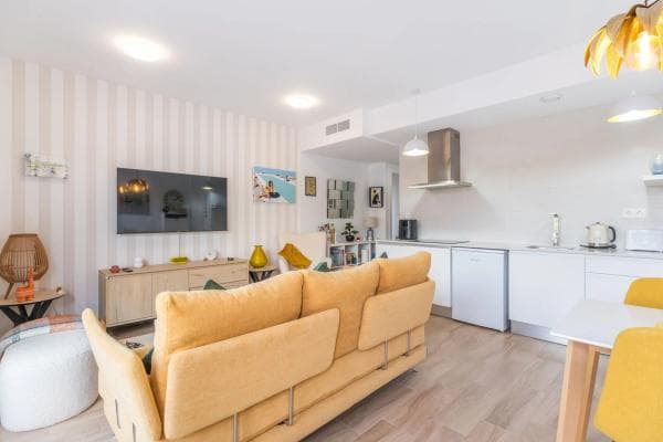 Chalet adosado en venta en Calle de Xipre , Gran Alacant thumbnail 1