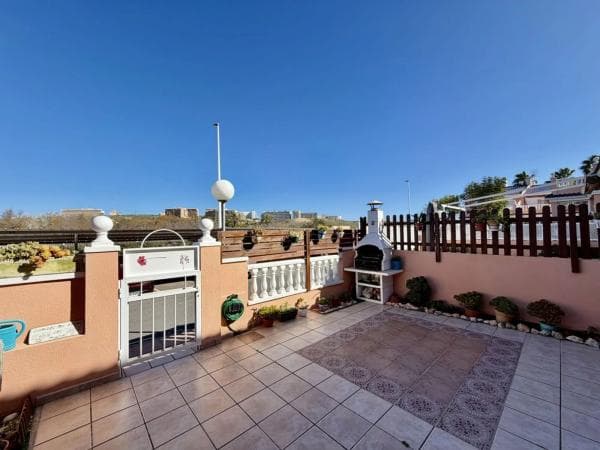 Chalet independiente en venta en Avenida de Noruega, Gran Alacant
thumbnail 2