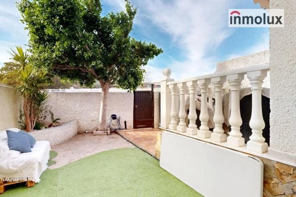 Chalet adosado en venta en Avenida de Noruega , Gran Alacant thumbnail 1