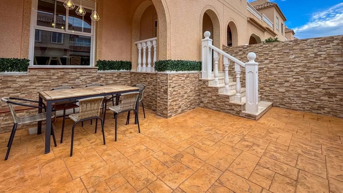 Venta de chalet adosado en Calle De Creta , Gran Alacant photo 4