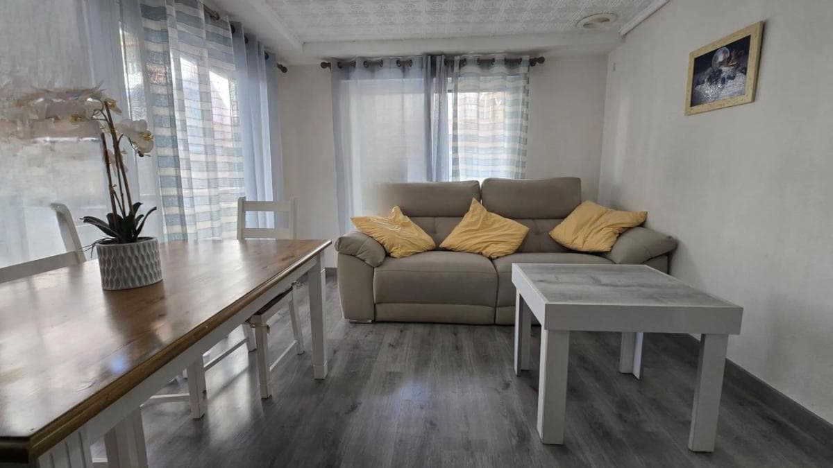 Venta de piso en Playa Levante, Santa Pola
photo 3