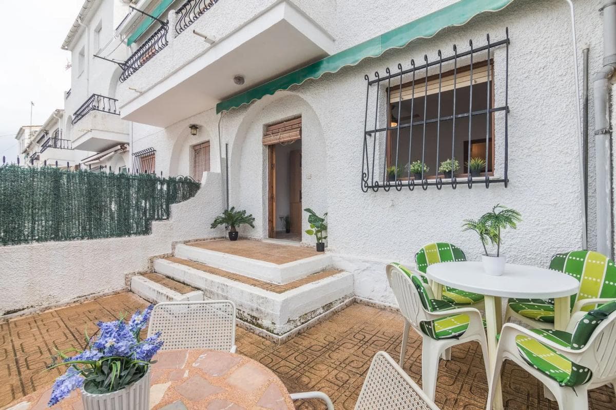Venta de chalet adosado en Calle Severiano Ballesteros , Santa Pola photo 3