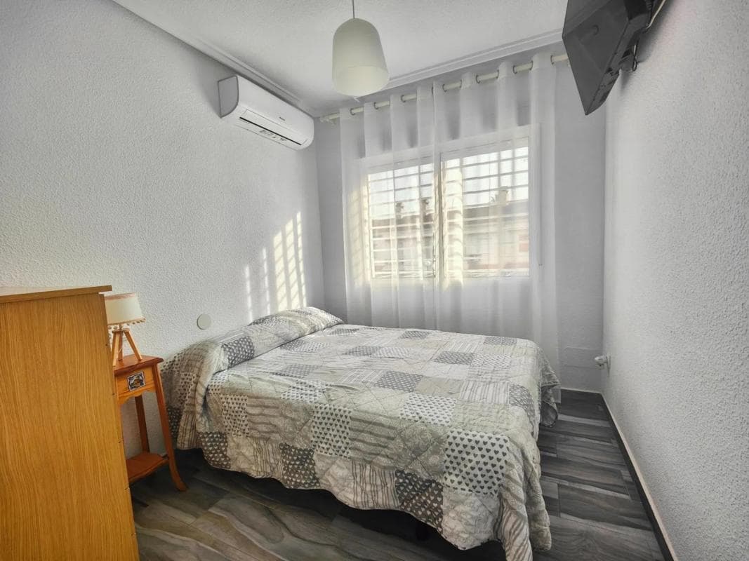 Venta de chalet adosado en Tamarit - Playa Lissa , Santa Pola photo 3