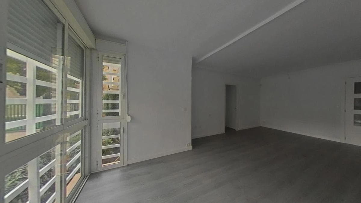Venta de piso en Calle Metge Pedro Herrero, Alicante / Alacant
photo 2