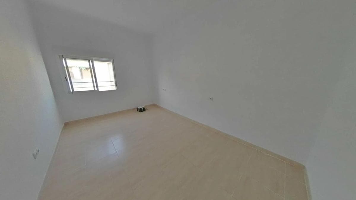 Venta de piso en Calle Profesores Hermanos Muñoz, Alicante / Alacant
photo 3