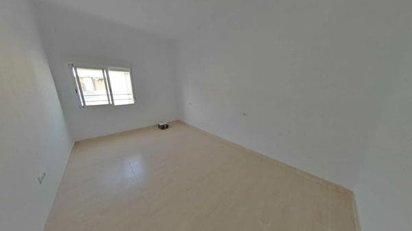 Venta de piso en Calle Profesores Hermanos Muñoz, Alicante / Alacant
thumbnail 2