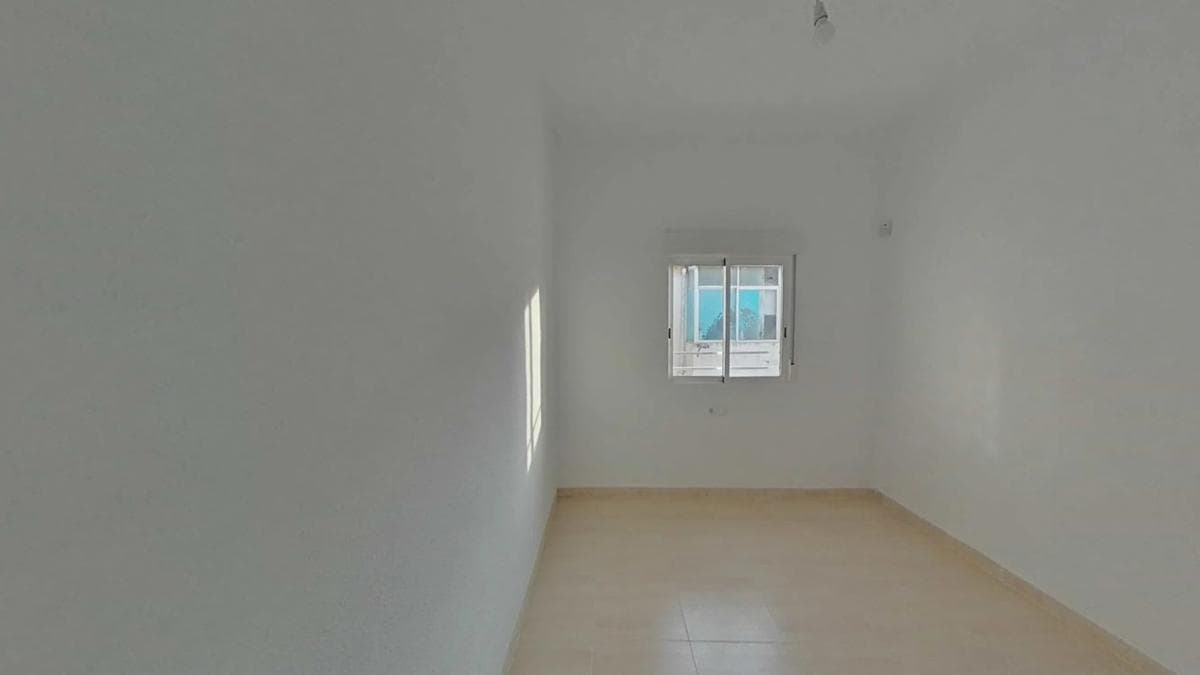 Venta de piso en Calle Profesores Hermanos Muñoz, Alicante / Alacant
photo 4