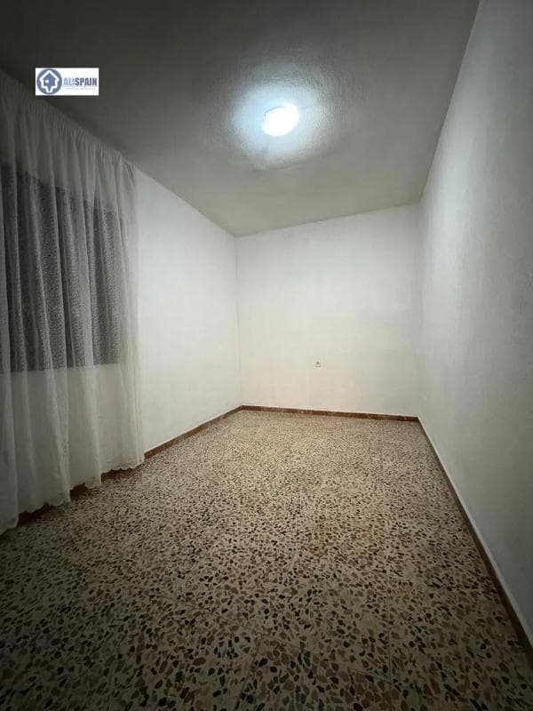 Venta de piso en Barrio La Florida Portazgo, Alicante / Alacant
photo 3