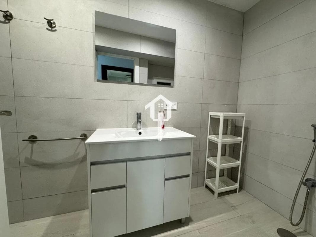 Venta de piso en Calle Escorpión, Alicante / Alacant
photo 3