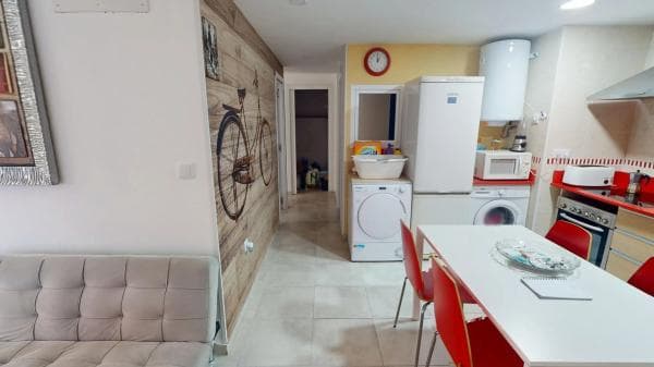 Venta de piso en Calle Sociedad Cultural Deportiva Betis Florida, Alicante / Alacant
thumbnail 2