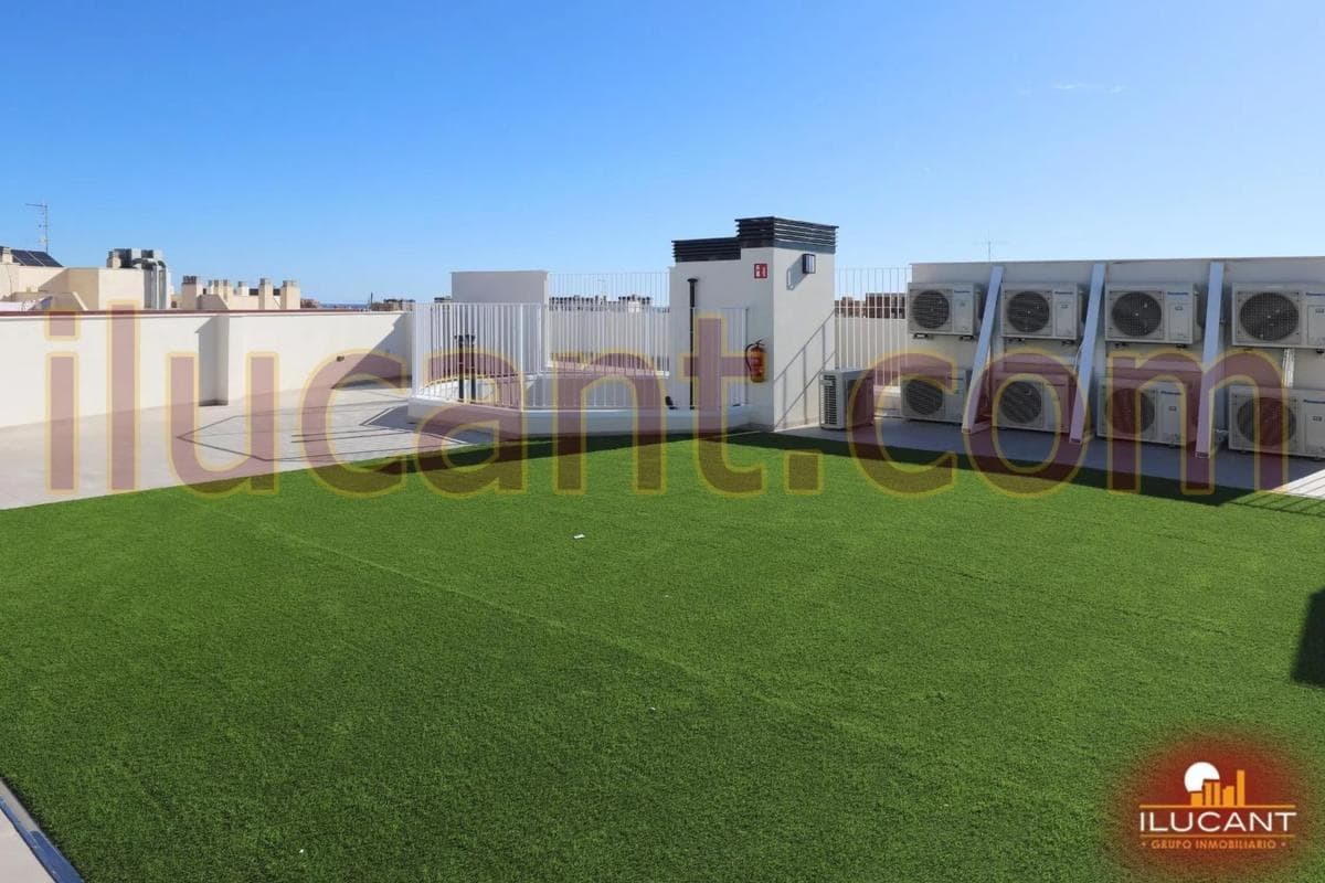Venta de piso en Barrio La Florida, Alicante / Alacant
photo 4