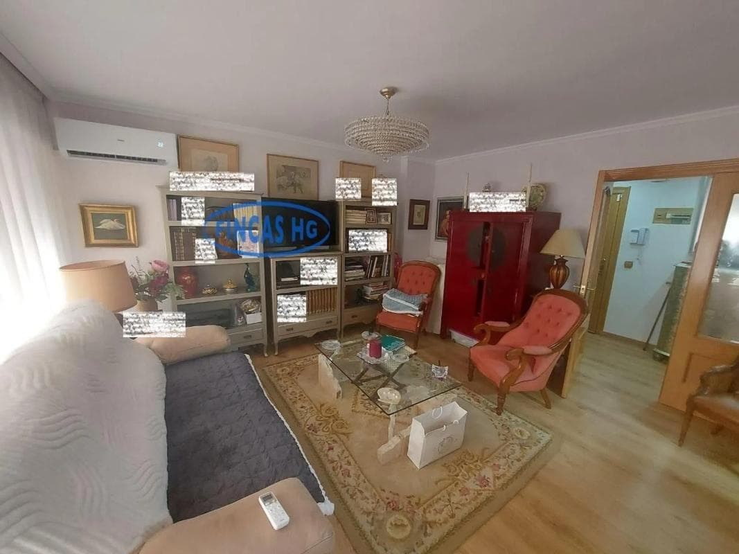 Продажа квартиры на Barrio Campoamor, Аликанте / Алакант
photo 3